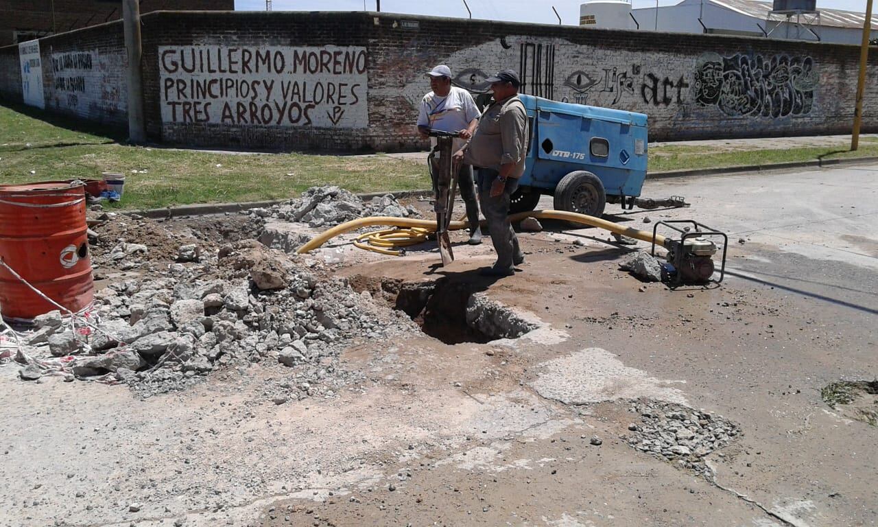 Obras Sanitarias Tres Arroyos finalizó la reparación de caños en diversos puntos de la ciudad