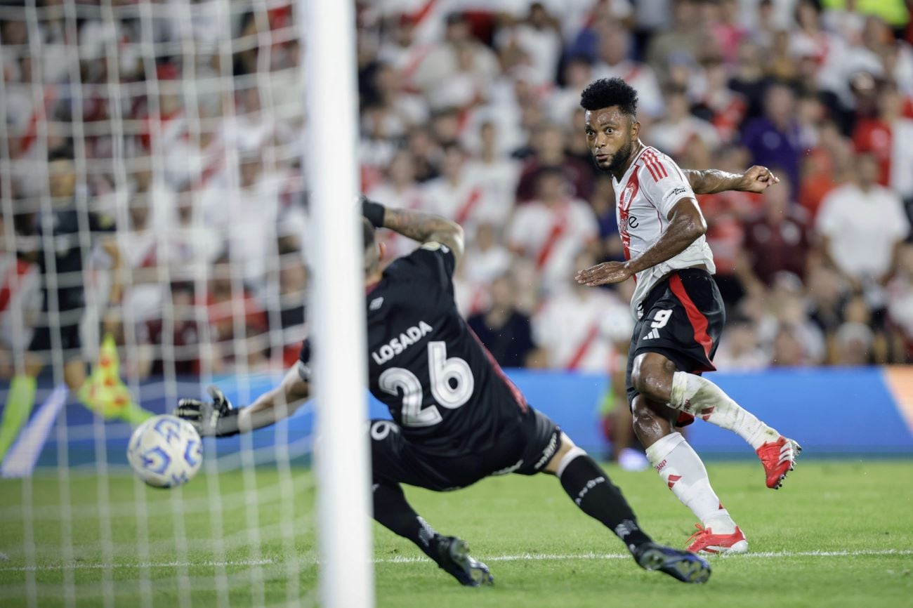 River se midió ante Lanús en un partido válido por la sexta fecha de la Zona B del Torneo Apertura de la Liga Profesional. (Fotobaires)