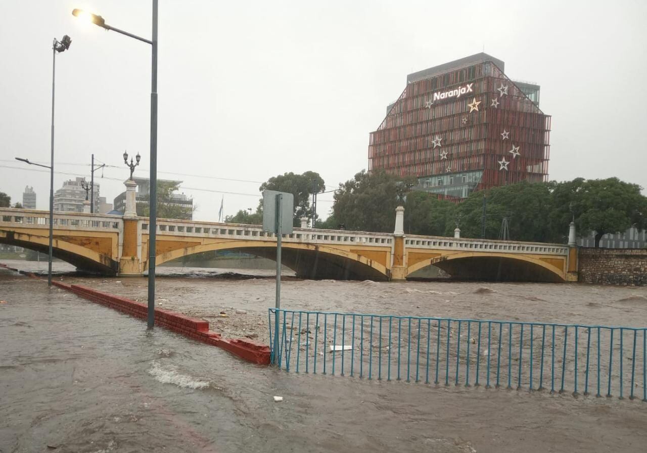 Lluvias. Ríos crecidos (Municipalidad).