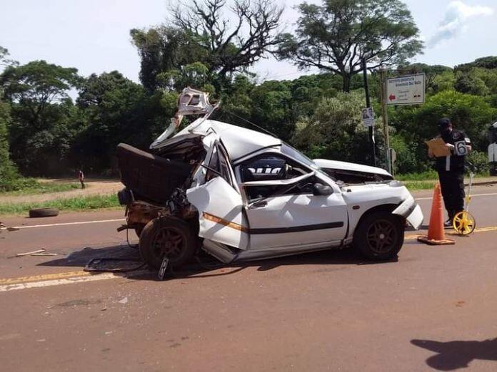 Un colectivo quedó sin frenos y casi provoca una tragedia en Salto Encantado.