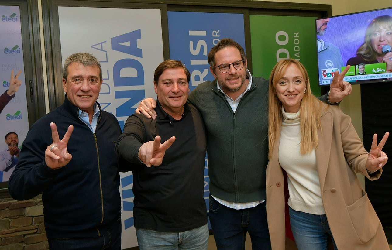 Lista número 502 C, de la interna del Partido Justicialista Frente Elegí
Pre candidato a gobernador Omar Parisi junto a vicegobernador Lucas Ilardo
Foto:  Orlando Pelichotti

