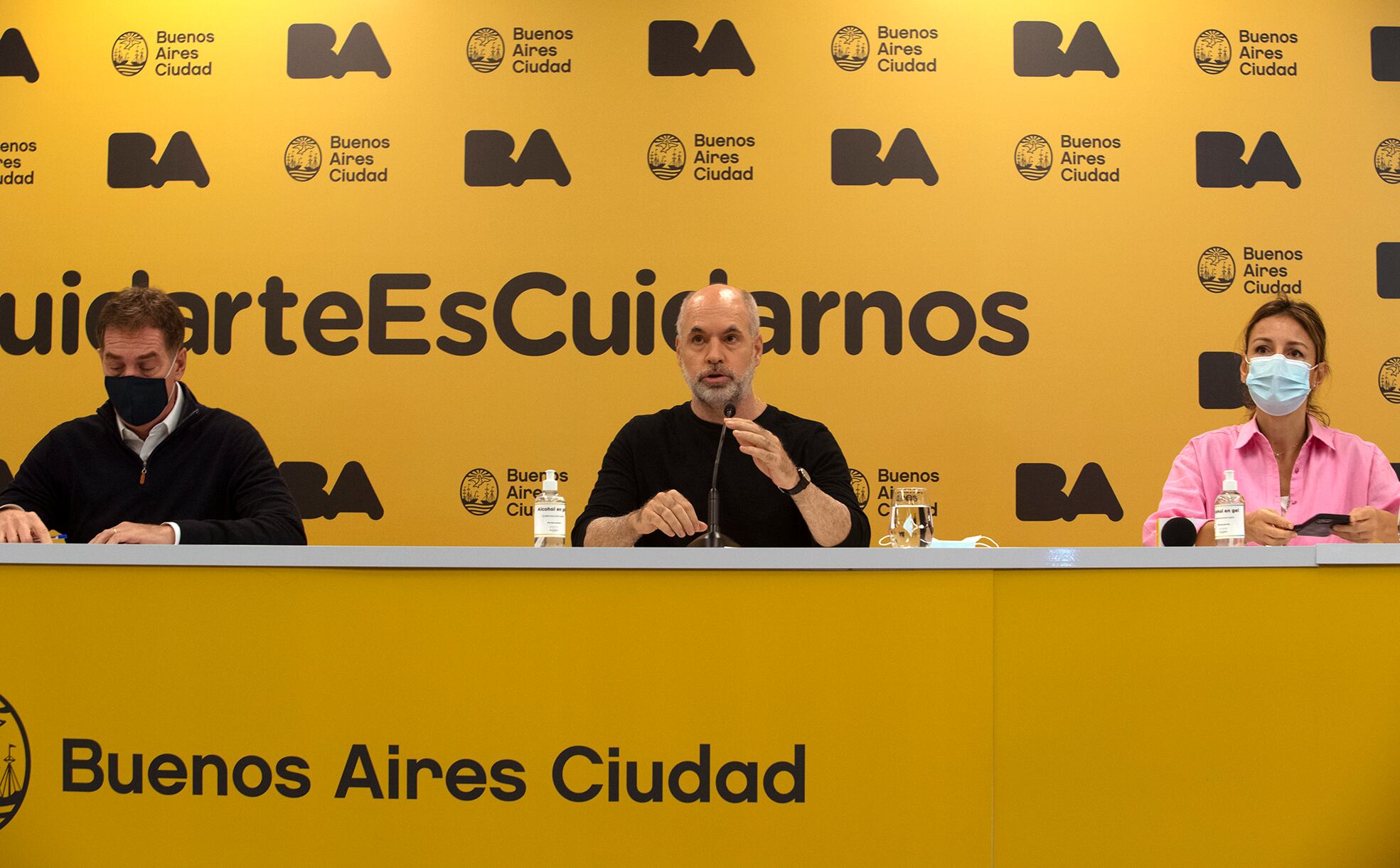 Rueda de prensa de Horacio Rodríguez Larreta en la sede central del gobierno de la ciudad (foto CLARIN)