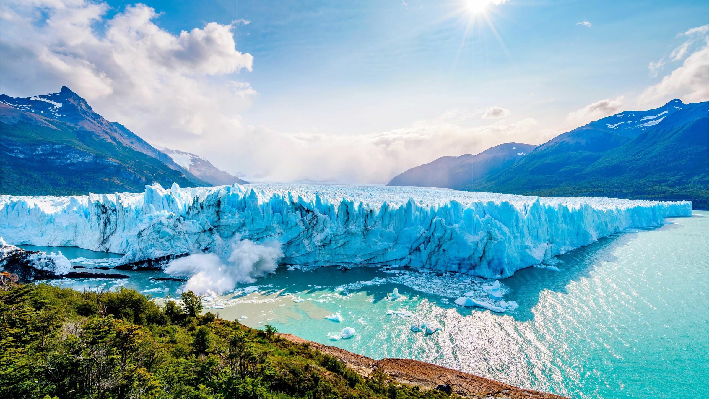 El glaciar Perito Moreno es considerado la octava maravilla del mundo.