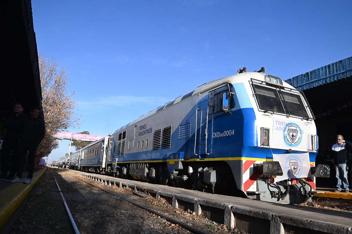 Volvió el tren de pasajeros a San Luis después de 30 años