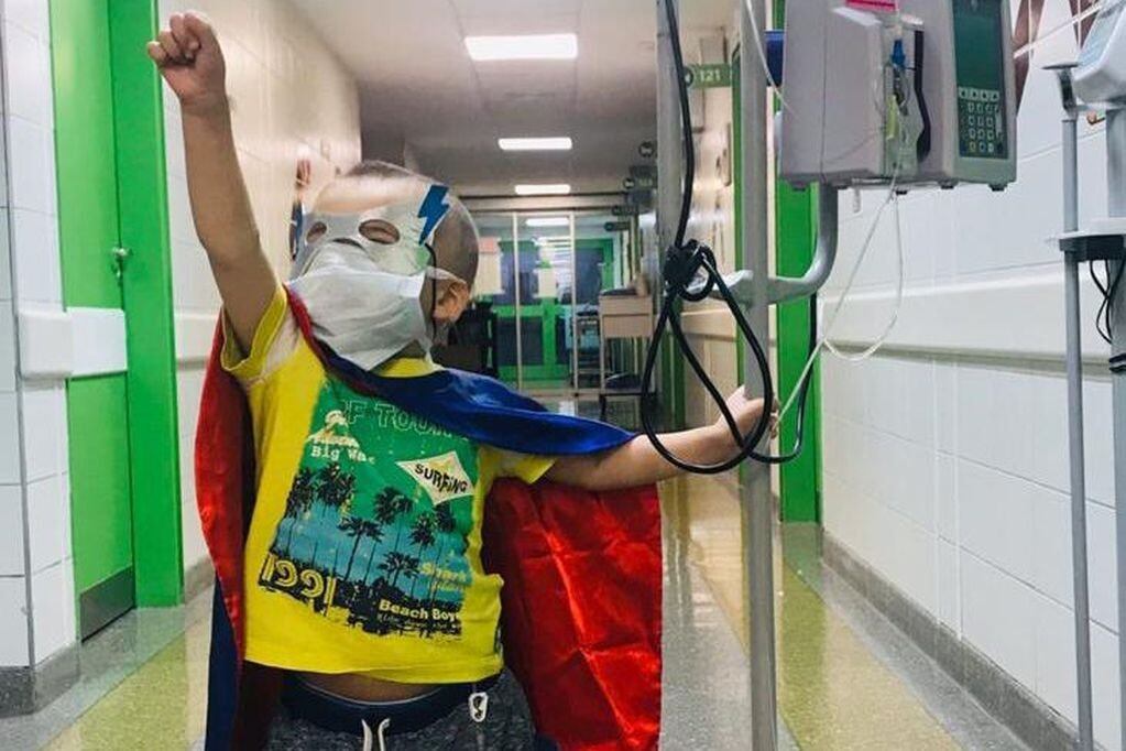 Santi, el pequeño guerrero de Río Primero, fue quien impulsó la lucha por la Ley de Oncopediatría.