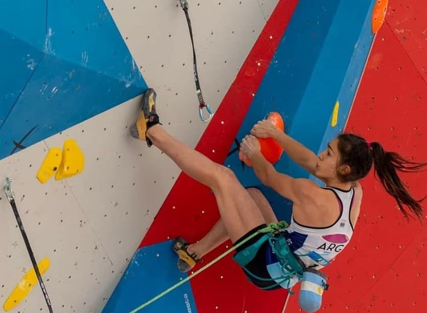 Valentina Aguado compite en Europa.