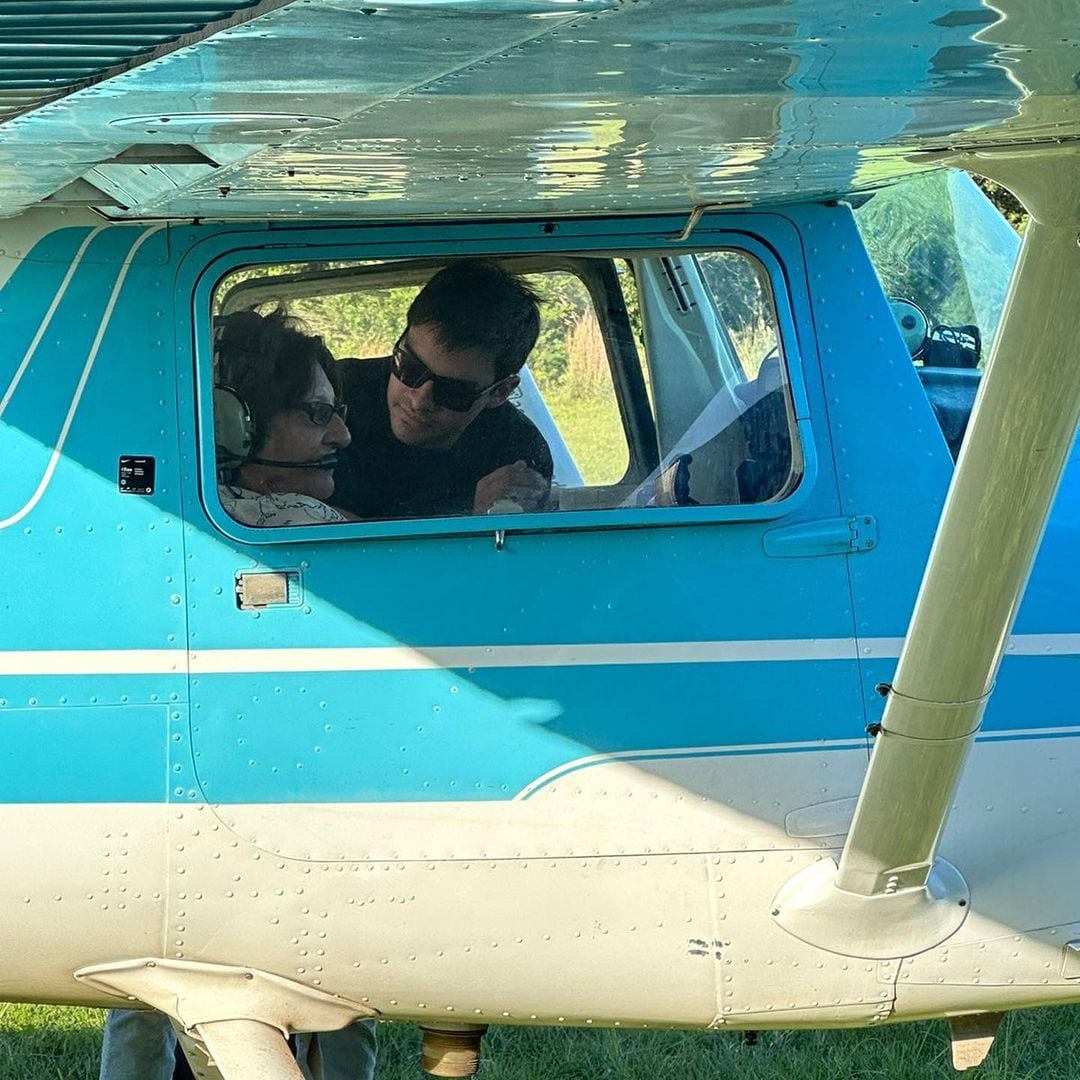 Lidia preparándose para volar por primera vez.