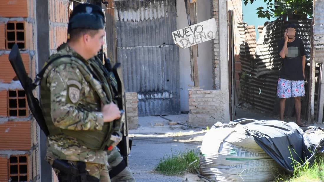 Gendarmería Nacional fue a vigilar el barrio Los Pumitas de Rosario tras el asesinato de Máximo Jerez (11).