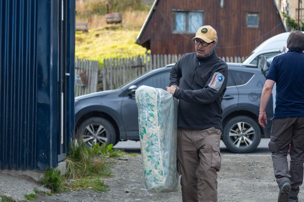 Vuoto visitó, el Albergue Municipal donde se llevó adelante la “Colecta Solidaria por los Damnificados de Bahía Blanca”.