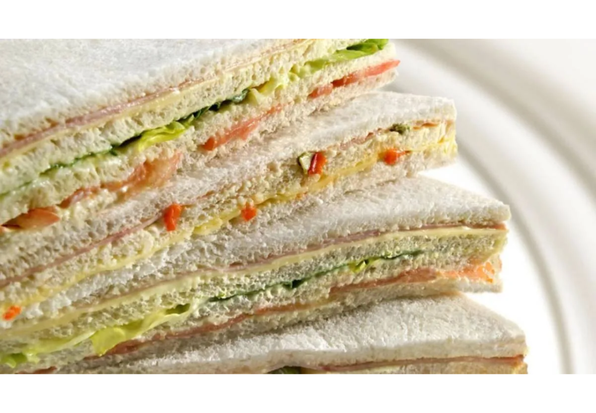 Ni más ni menos: cuántos sándwiches de miga se calculan por persona para no gastar de más en estas Fiestas