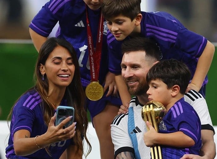 Lionel Messi y la alegría de su familia con Argentina campeona del Mundo.