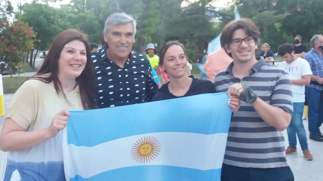 JUNTOS cerró su campaña en la Plaza San Martín