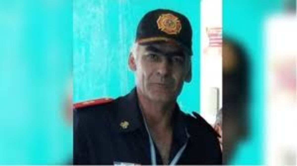 Mauricio, el bombero que salvó a una beba en Ruta Nacional 14