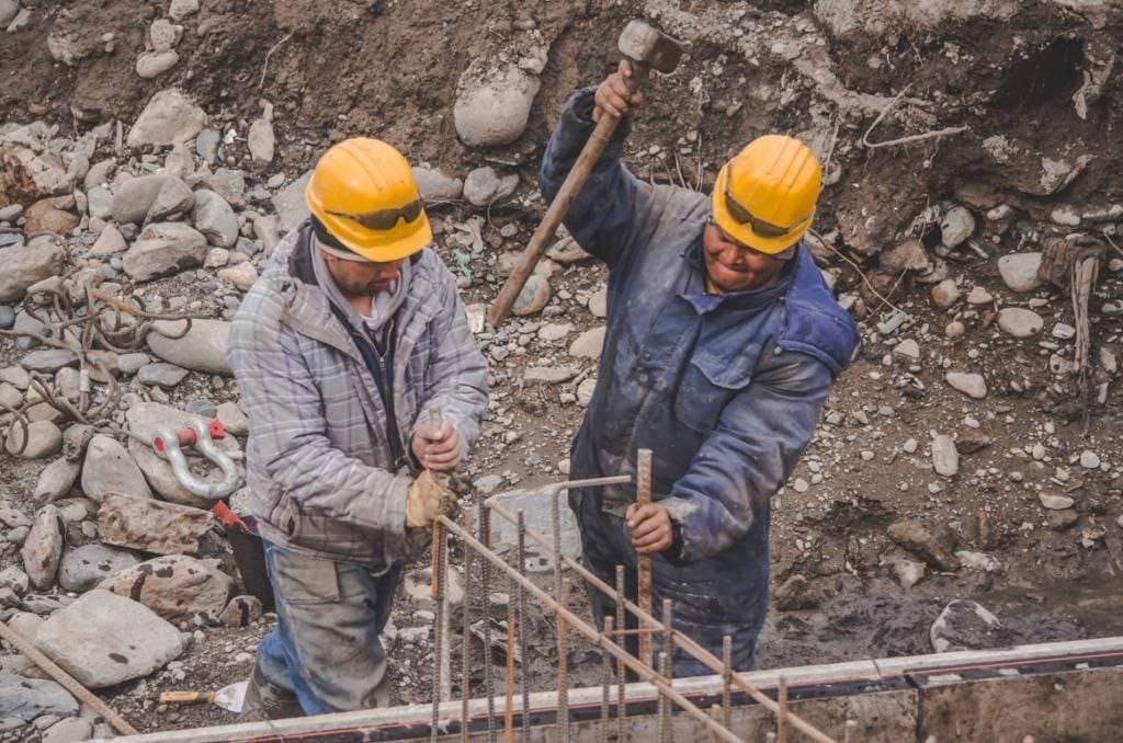 Avanzan los trabajos del nuevo puente sobre el Arroyo Grande