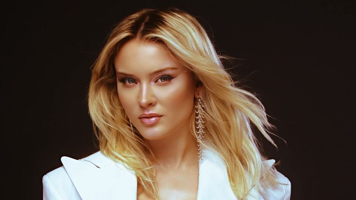 Netflix arrasó con Zara Larsson: la película sueca que te hará llorar sin parar