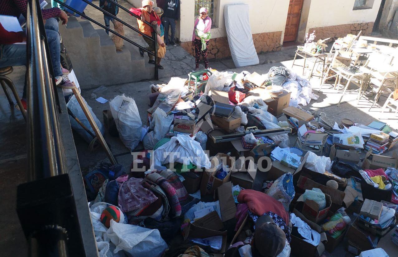 en una escuela fronteriza la exdirectora acopió materiales