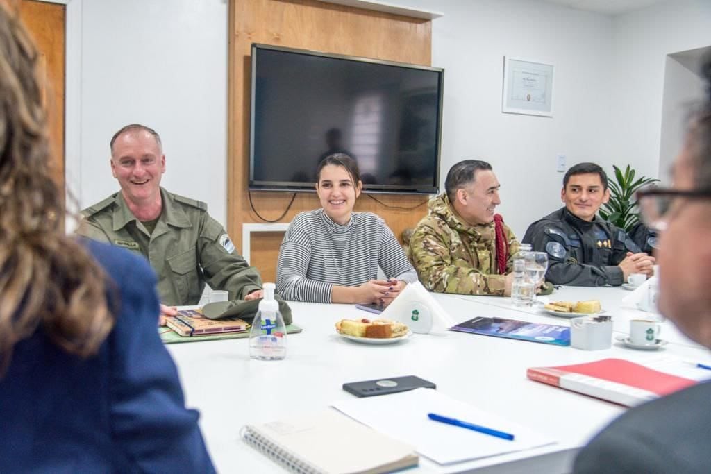 Reunión de coordinación para el Desfile Cívico-Militar del 12 de octubre.
