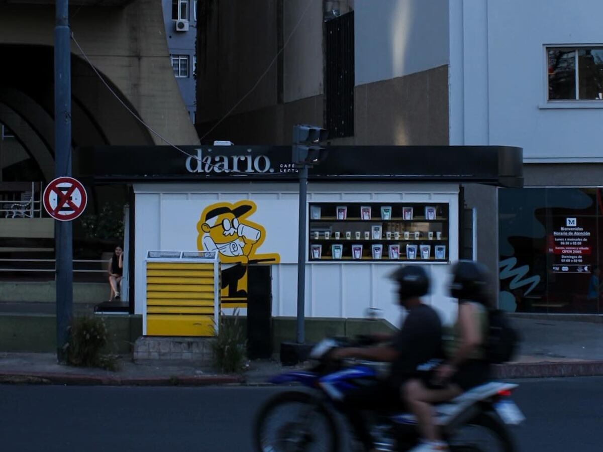 “Que no se mueran estos espacios”: la historia detrás de la transformación de un puesto de diario de Córdoba