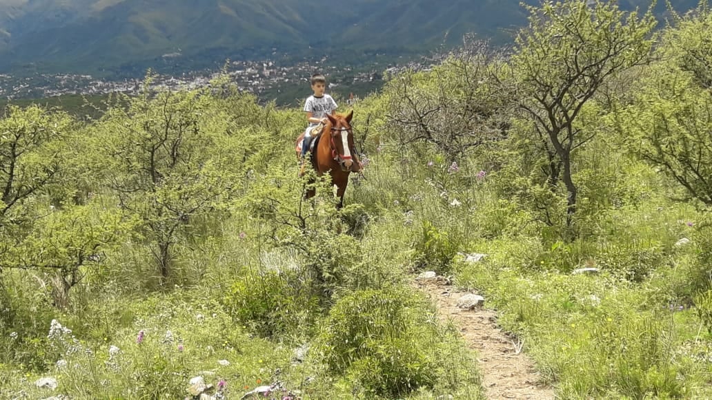 Cabalgatas en Pampa de Olaen.