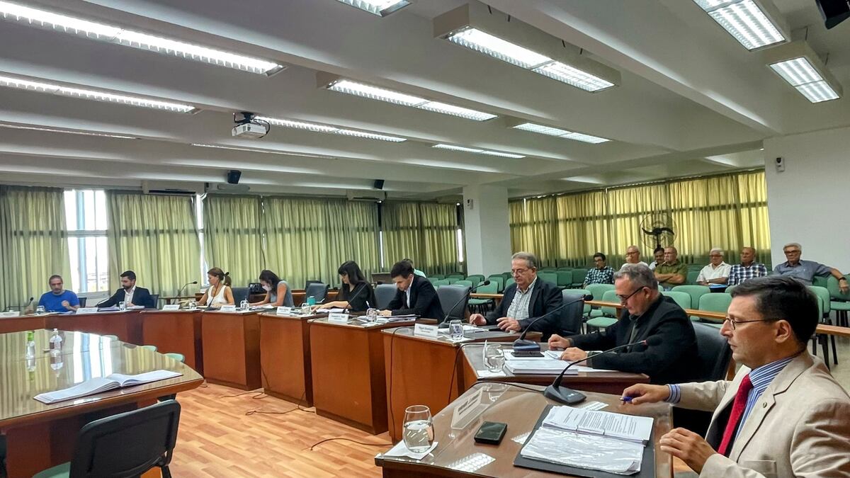 Presupuesto 2023: tras la aprobación por parte del Concejo, Lisandro Mársico le apuntó a Luis Castellano