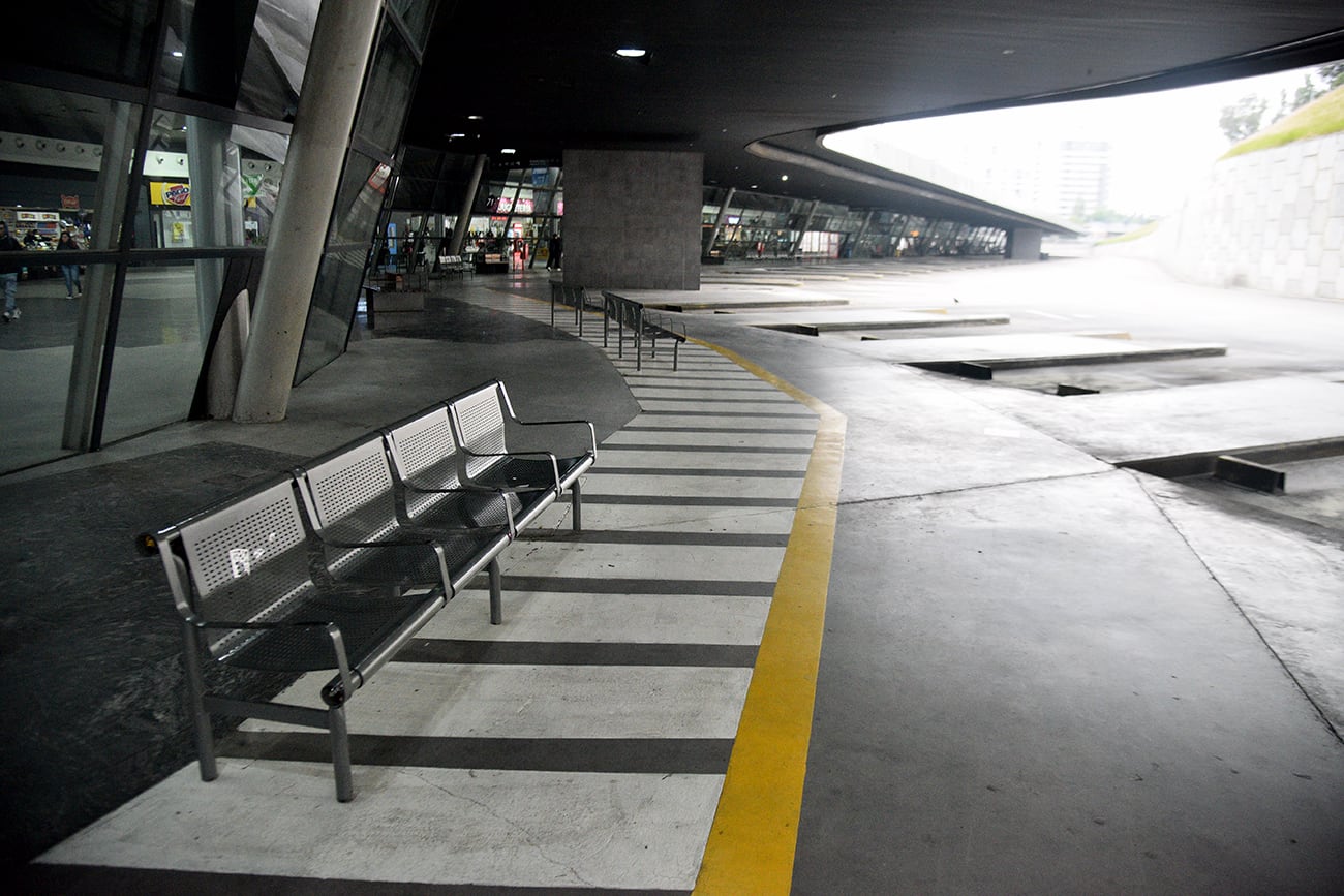 El transporte interurbano de Córdoba para por 24 horas.