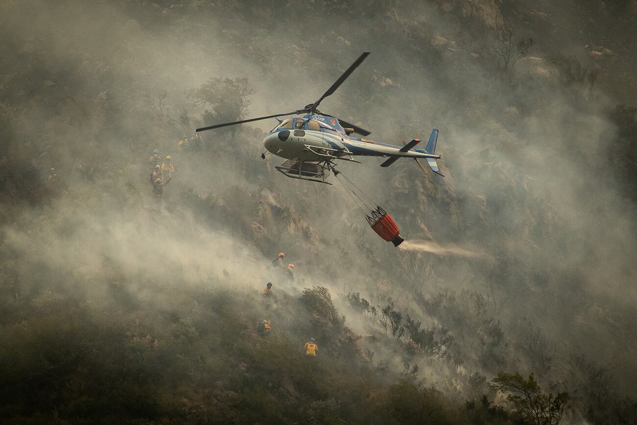 Incendio en el cerro Uritorco. (Gentileza Mario Tizón)