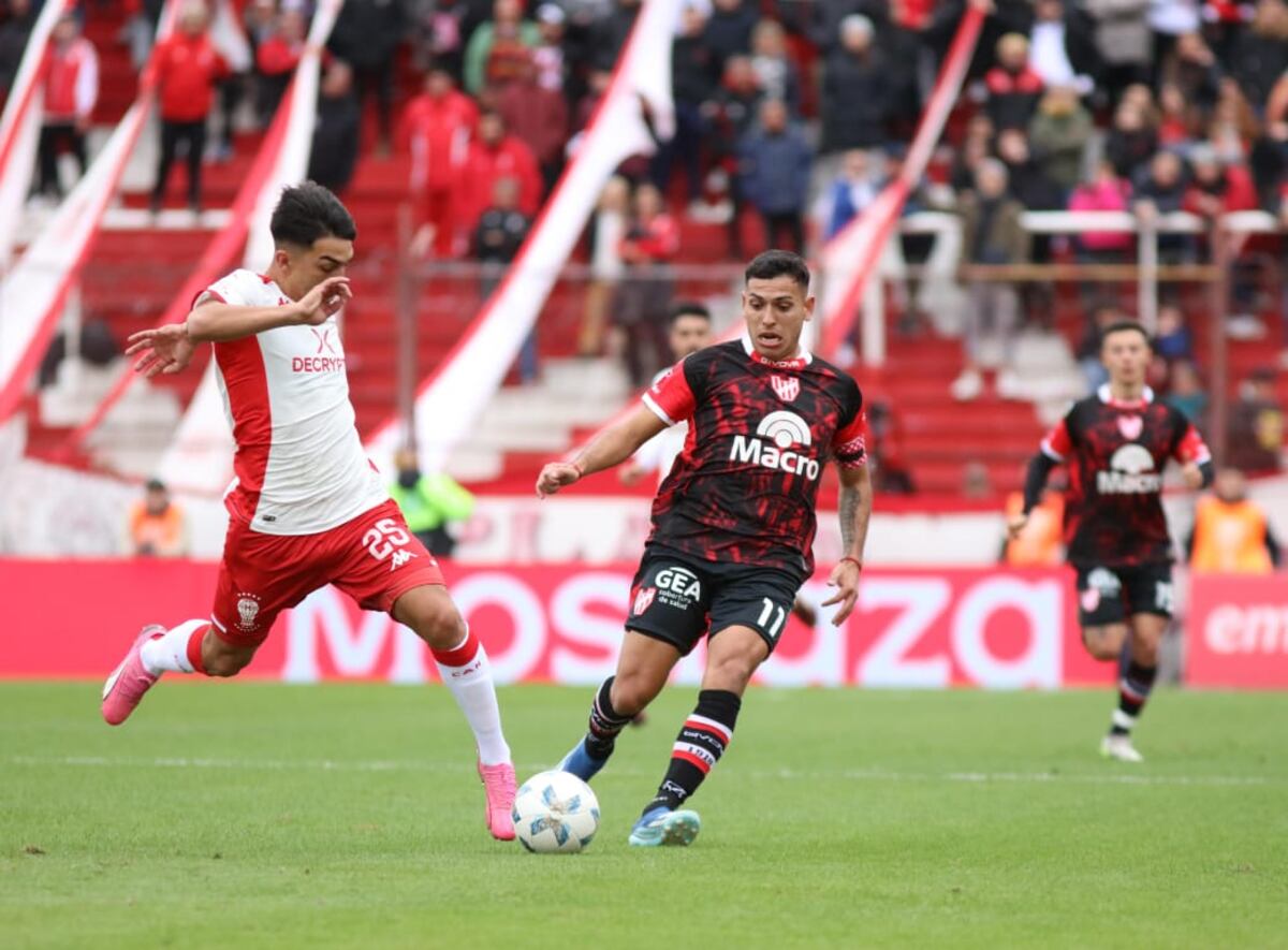 Instituto no pudo con Huracán: su posición en la tabla y lo que viene para el albirrojo