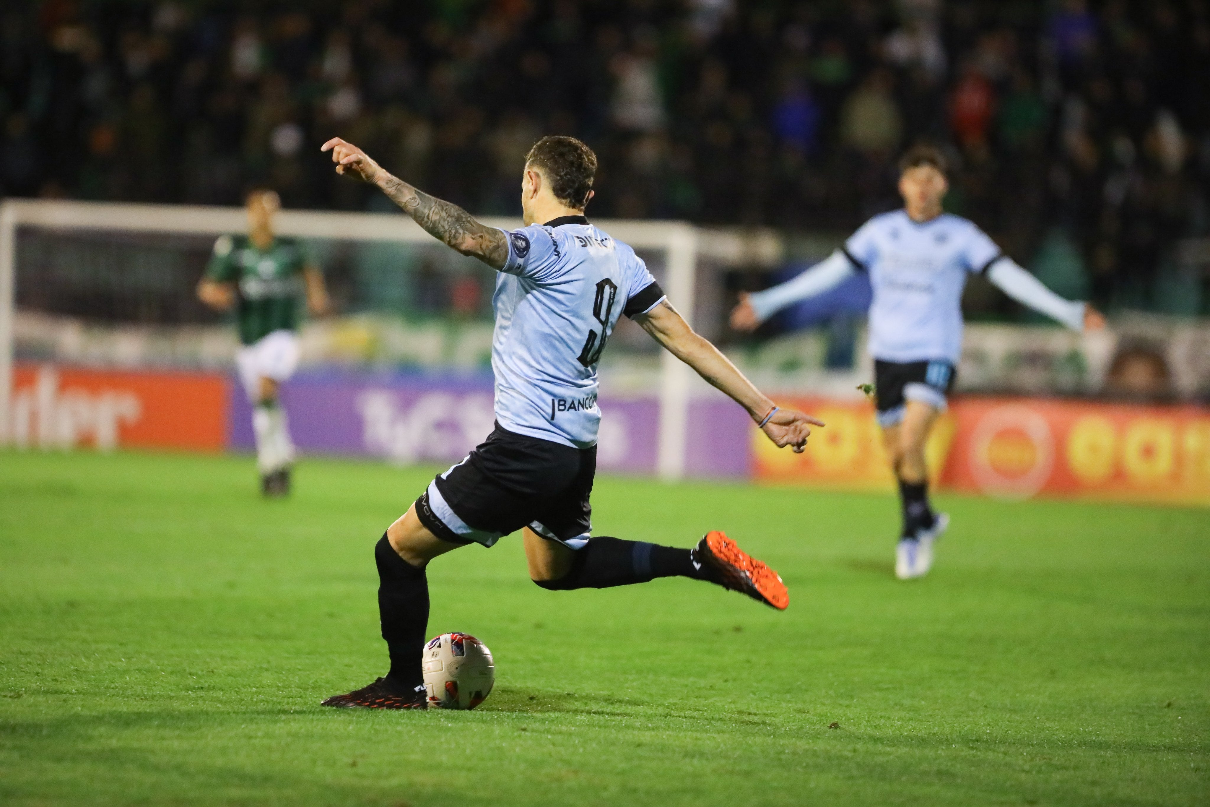 Belgrano en su visita a Nueva Chicago en Mataderos, por la fecha 23 de la Primera Nacional 2022. (Prensa Belgrano).