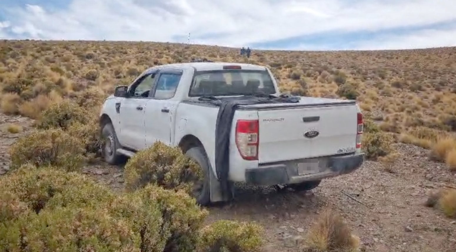 El costoso vehículo quedó abandonado en proximidades de la Ruta Nacional 40, en Susques (Jujuy).