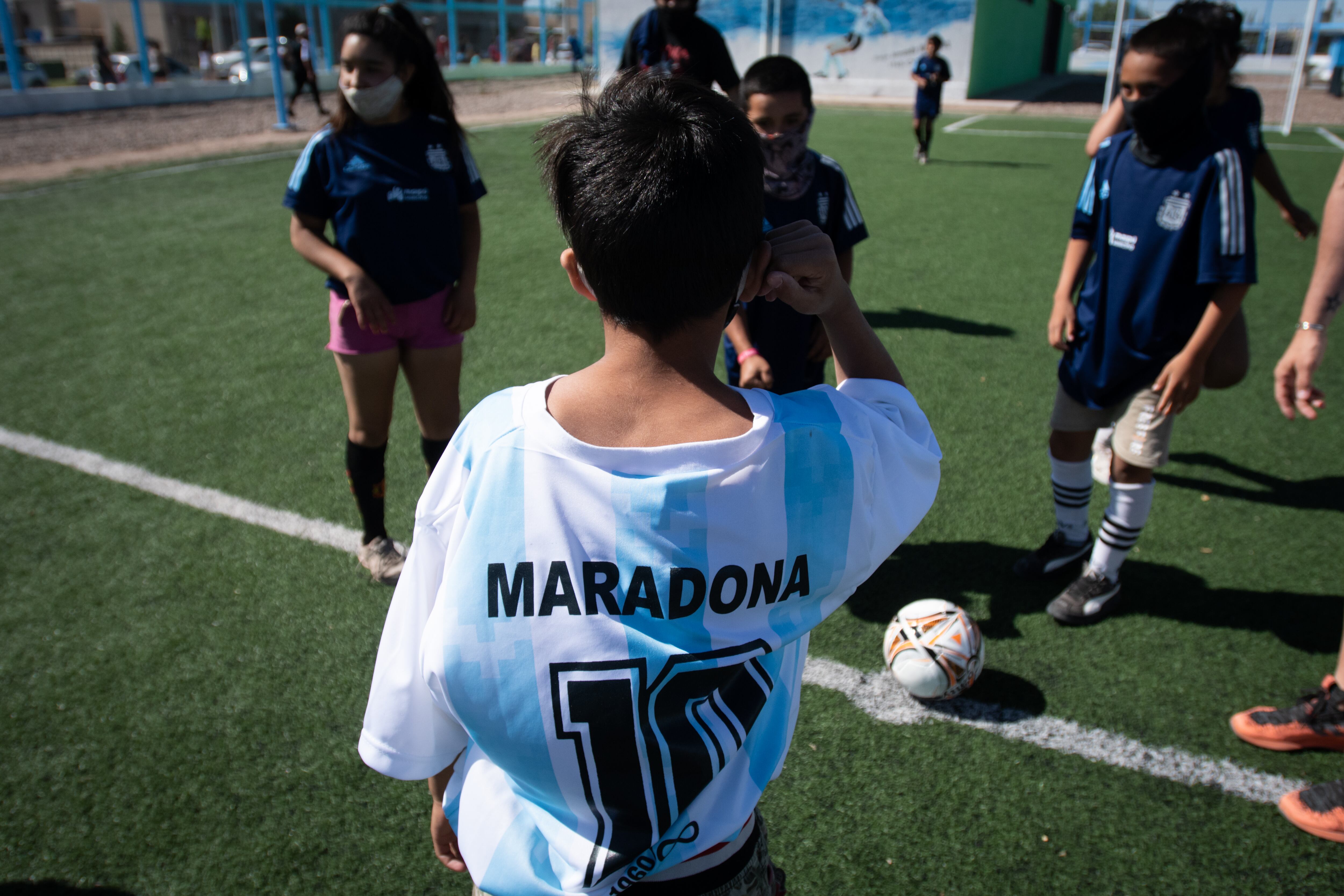 Mendoza 3 de diciembre 2020 Sociedad

 En el departamento de Maipu se inauguro el Polideportivo 6 Diego Armando Maradona.
  
Foto: Ignacio Blanco / Los Andes



