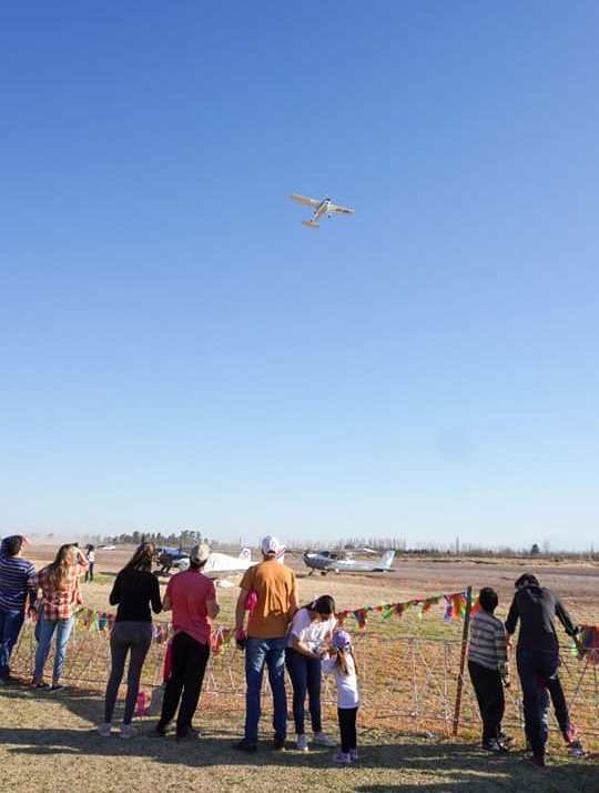 Familias enteras disfrutaron de los festejos que cerraron el mes del niño en General Alvear.