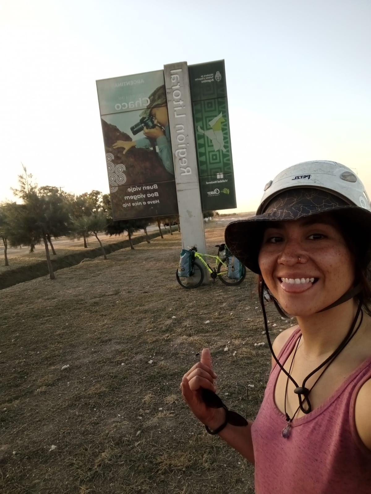 Sofía Lépez, la sanjuanina que lo dejó todo para vivir viajando en bicicleta.