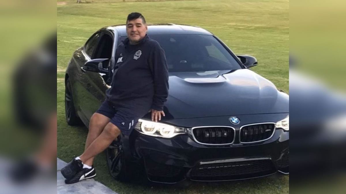 El BMW que fue el último auto de Maradona.