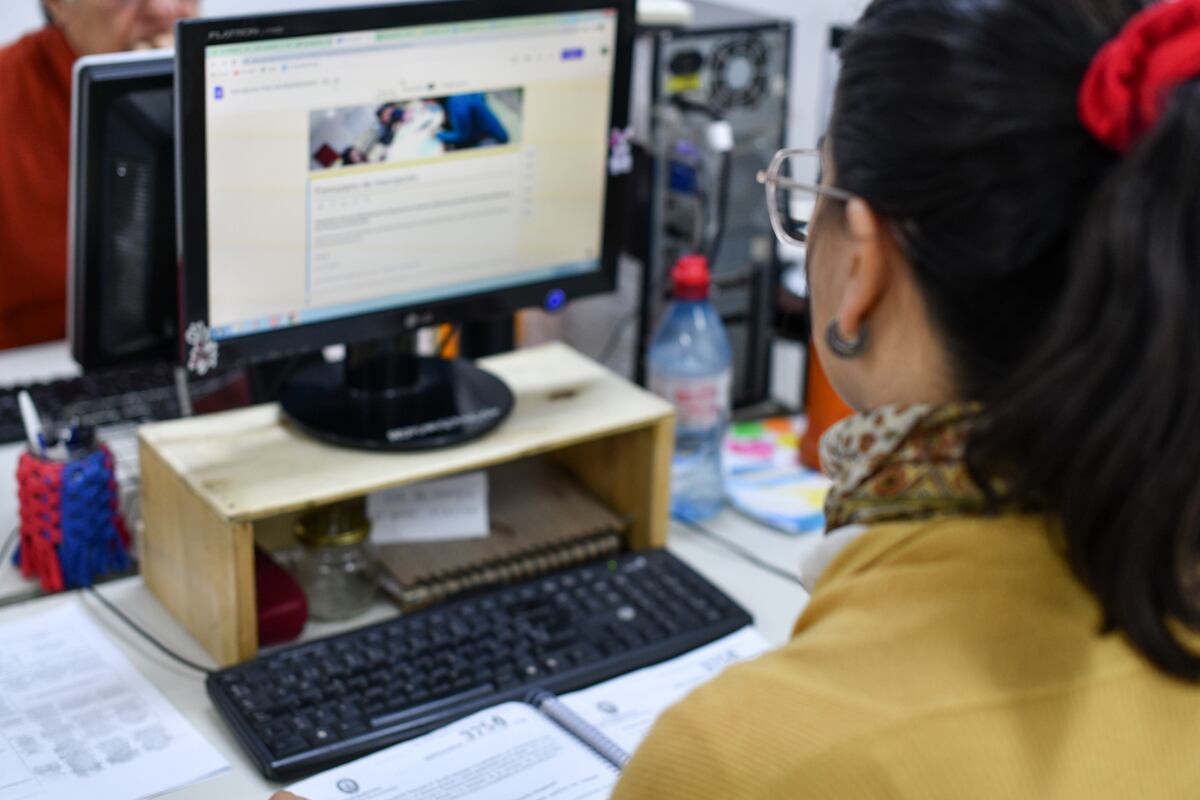 Padres y tutores deberán validar los datos de los estudiantes en el SAGE
