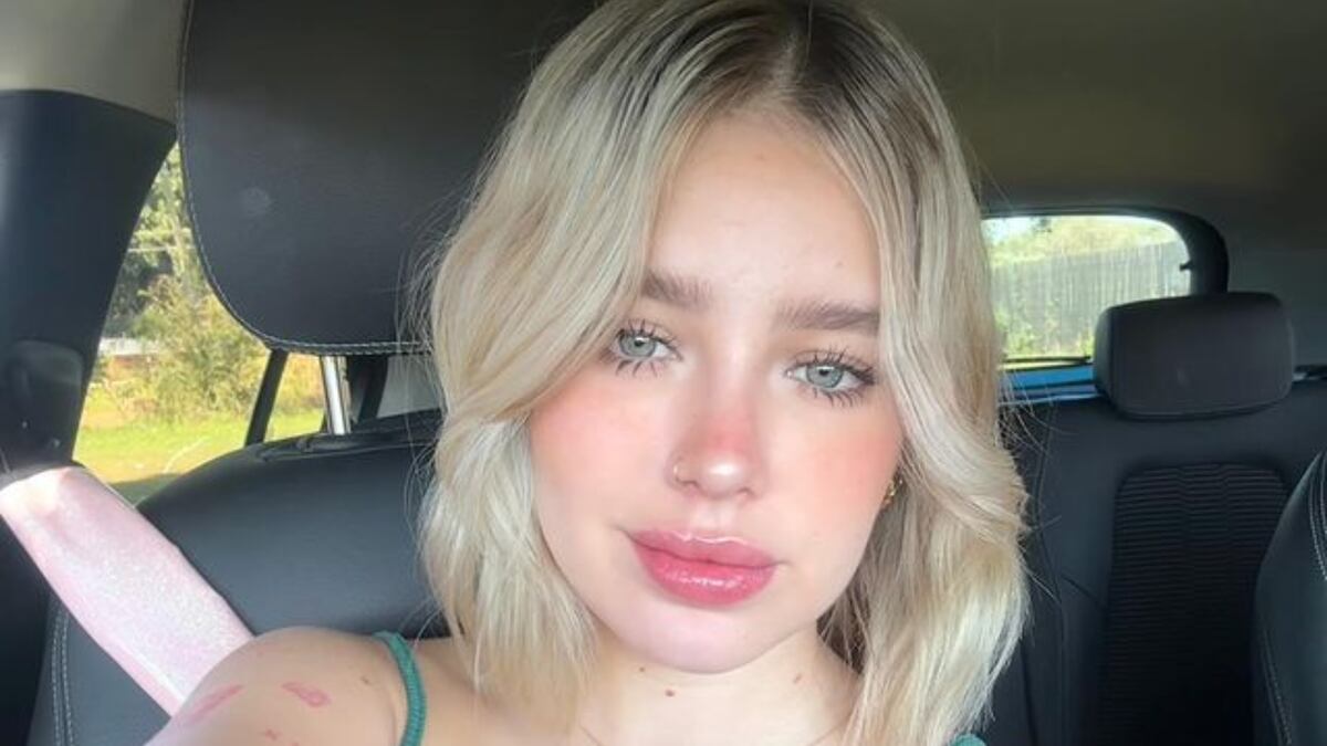 Coti Romero de Gran Hermano encendió Instagram con una bikini y el peinado tendencia del verano