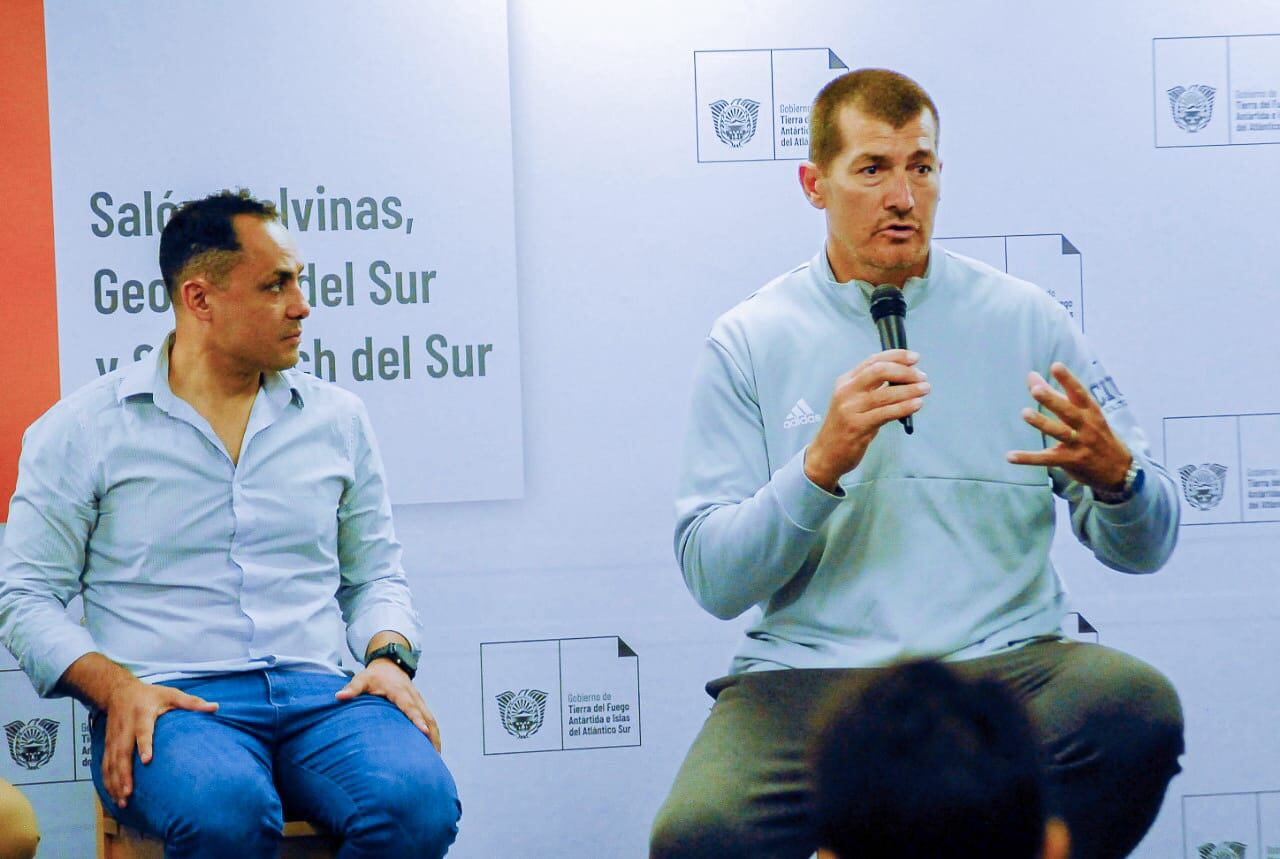 El “Colo” Wolkowisky felicitó a los deportistas fueguinos y remarcó la disciplina del entrenamiento para llegar en óptimas condiciones a las competencias.