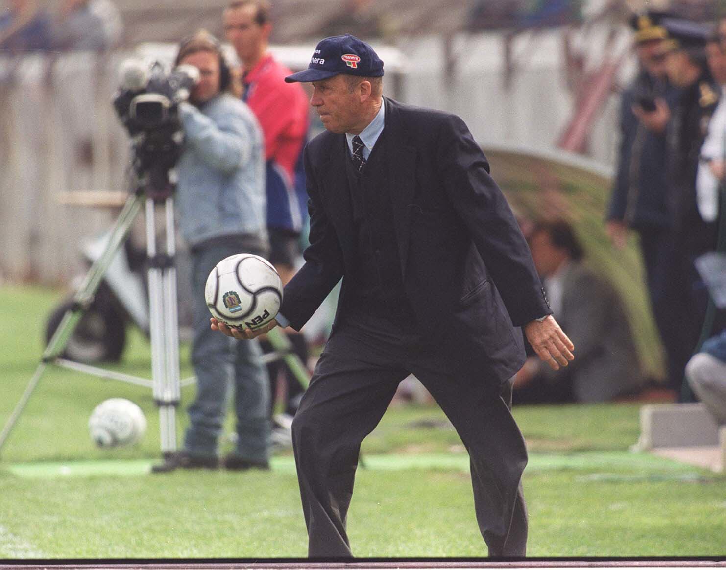 Carlos Timoteo Griguol 
Tecnico del futbol Argentino
Foto Archivo Clarìn