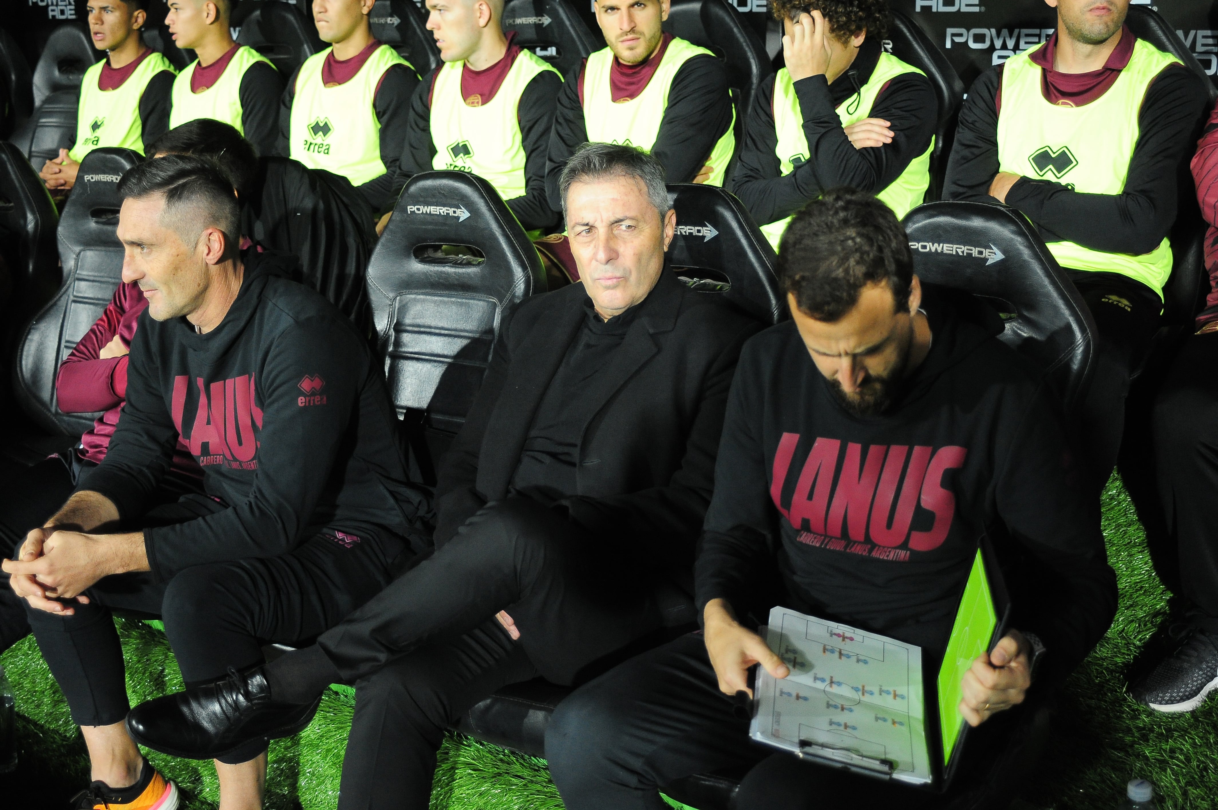 El DT de Lanús, Frank Kudelka, y su análisis de la victoria ante Talleres. (Fotobaires).