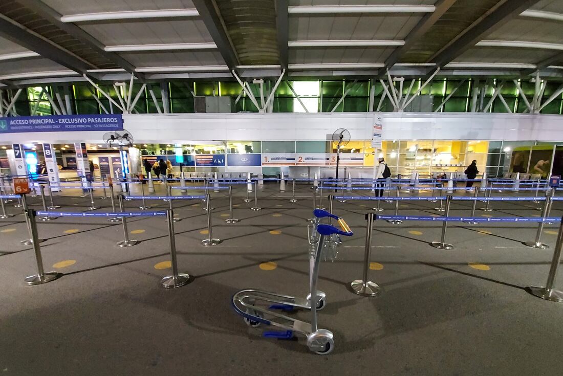 Coronavirus en Argentina Buenos Aires
Covid19  Covid 19 

Aeropuerto de Ezeiza vuelos cancelados
Llegada arribo de pasajeros
Foto Juano Tesone