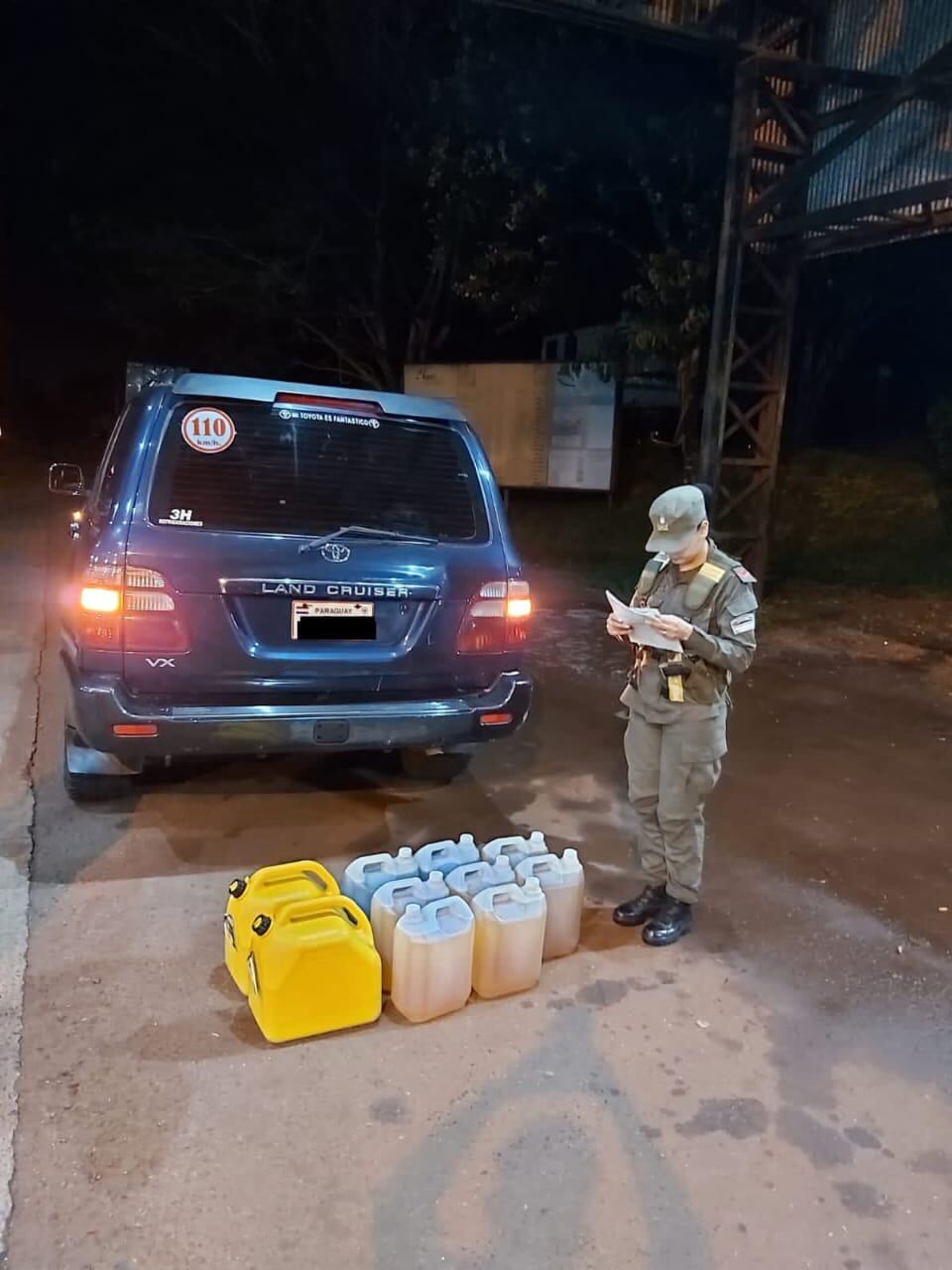 Incautan combustible trasladado de manera ilegal en Puerto Libertad.