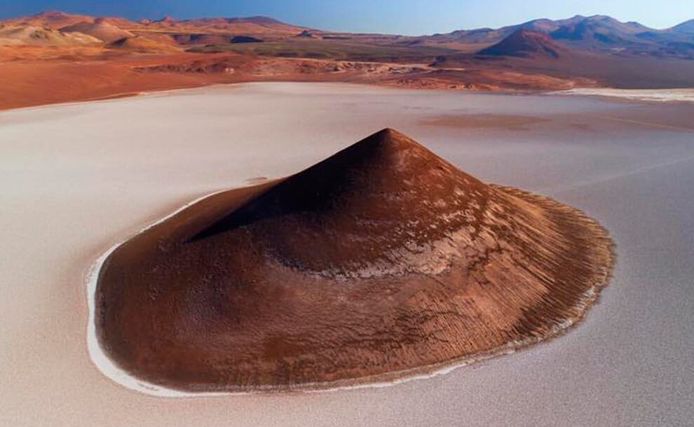 El Cono de Arita, otro lugar imperdible de Salta.