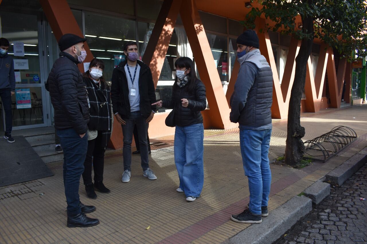 Si bien en la mayoría de los casos los contagiados respetaron el aislamiento, en otros domicilios no encontraron a los pacientes.