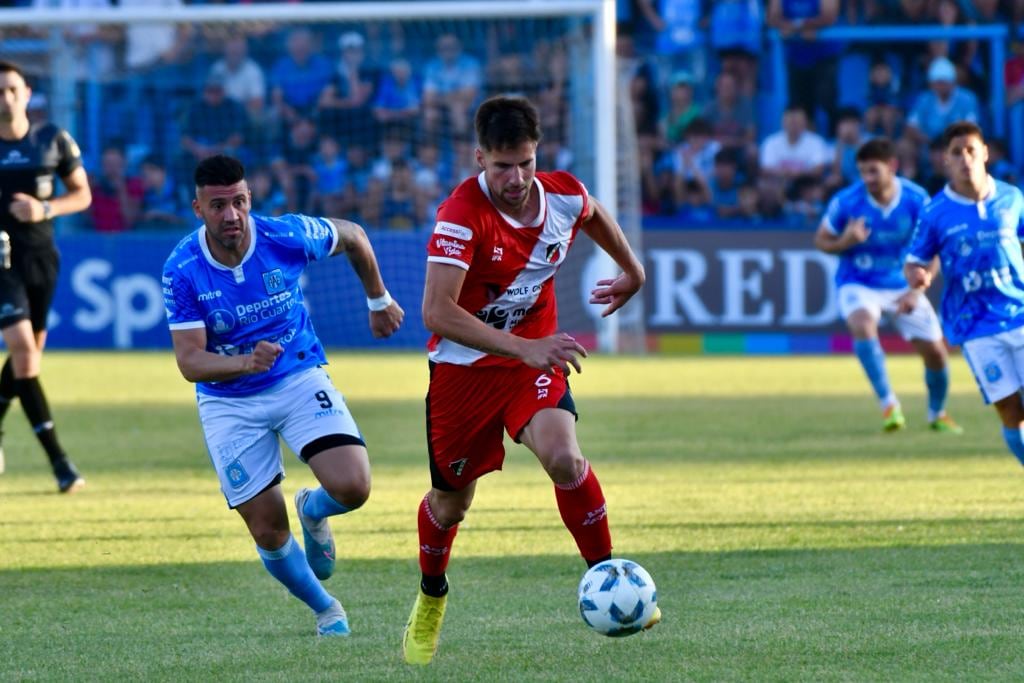 Estudiantes RC y su duelo ante Maipú, por la ida de semifinales del Reducido de la Primera Nacional, (Tomi Fragueiro / La Voz)