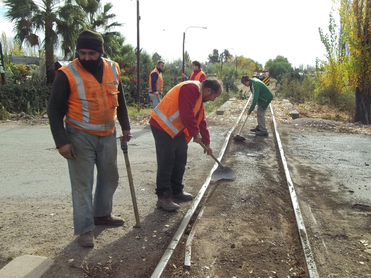 Hijos y nietos de ferroviarios trabajan en la recuperación y puesta en valor del Ferrocarril Trasandino
