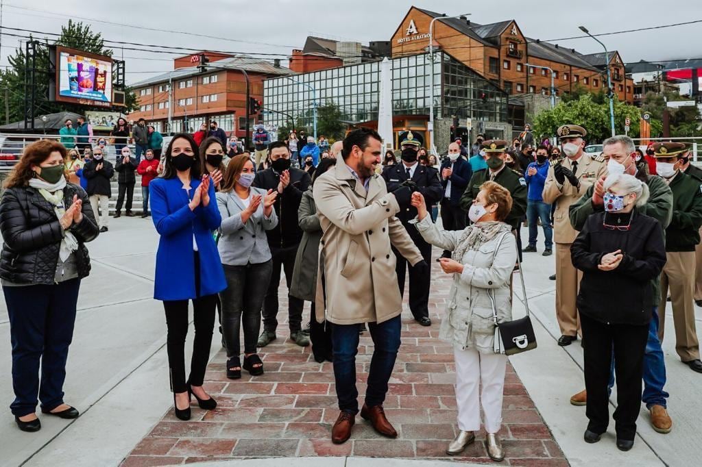 En un acto inaugurado por el Intendente Walter Vuoto, se inauguró la plaza central de la ciudad de Ushuaia