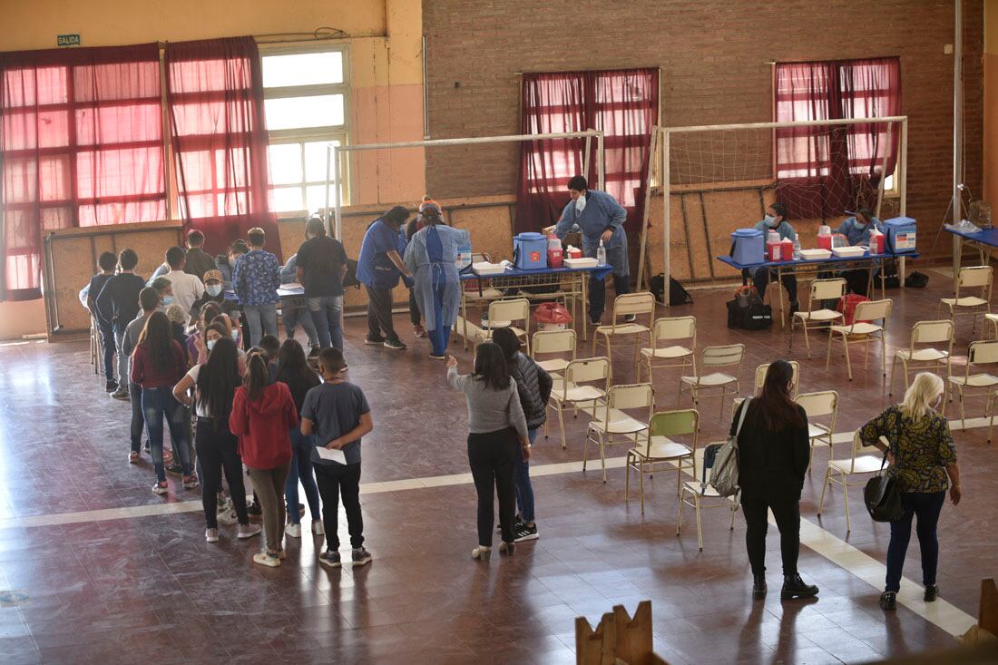 El cronograma de vacunación en las escuelas de Córdoba capital (La Voz).