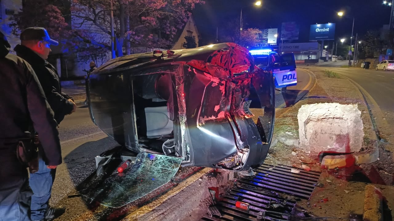 Así quedó el auto. (Policía)