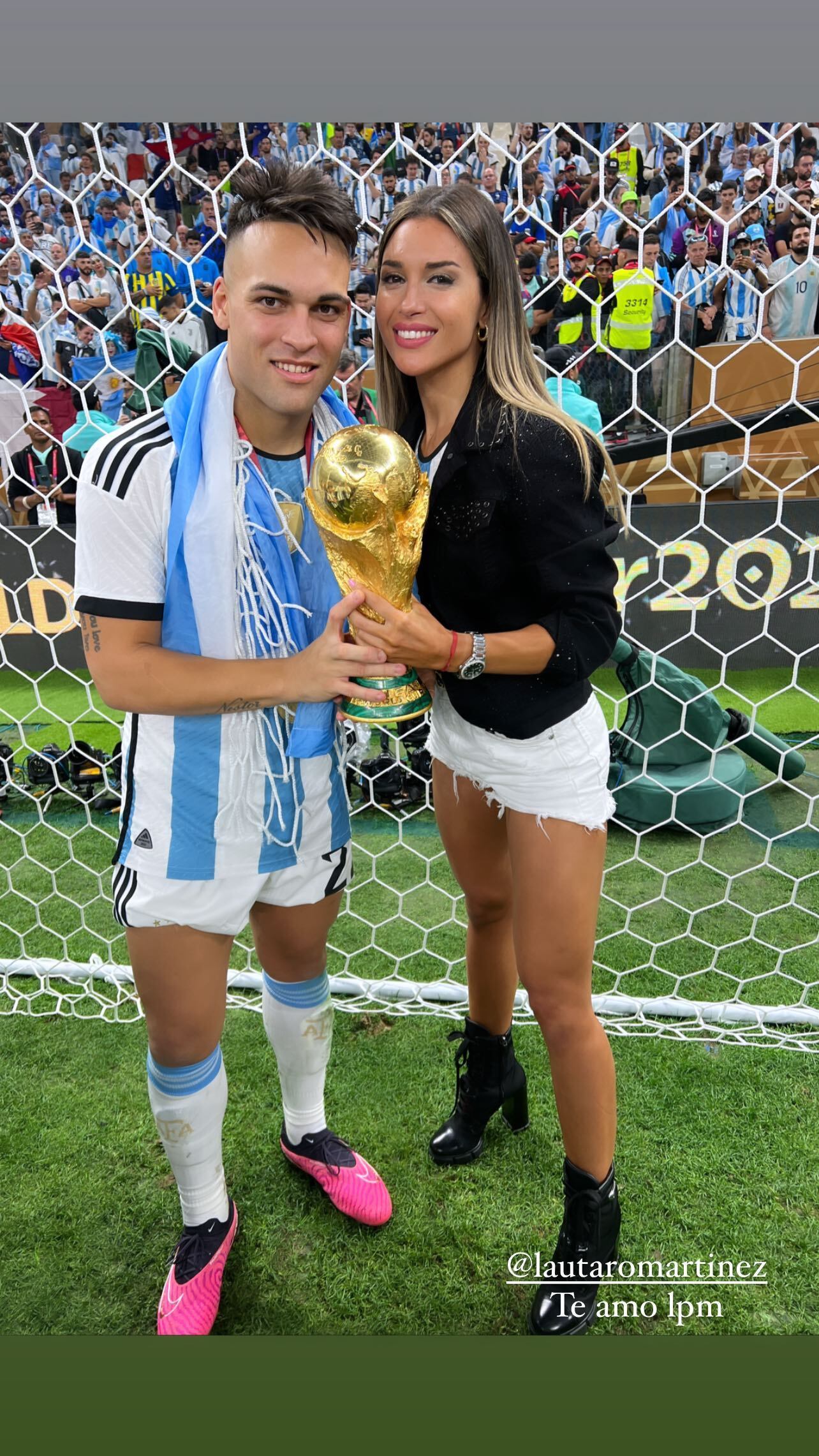 Gandolfo y Lautaro Martínez, campeón mundial.