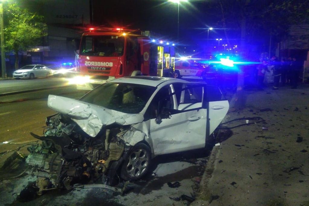 El conductor del Ford Fiesta conducía a alta velocidad. (La Voz / Archivo)