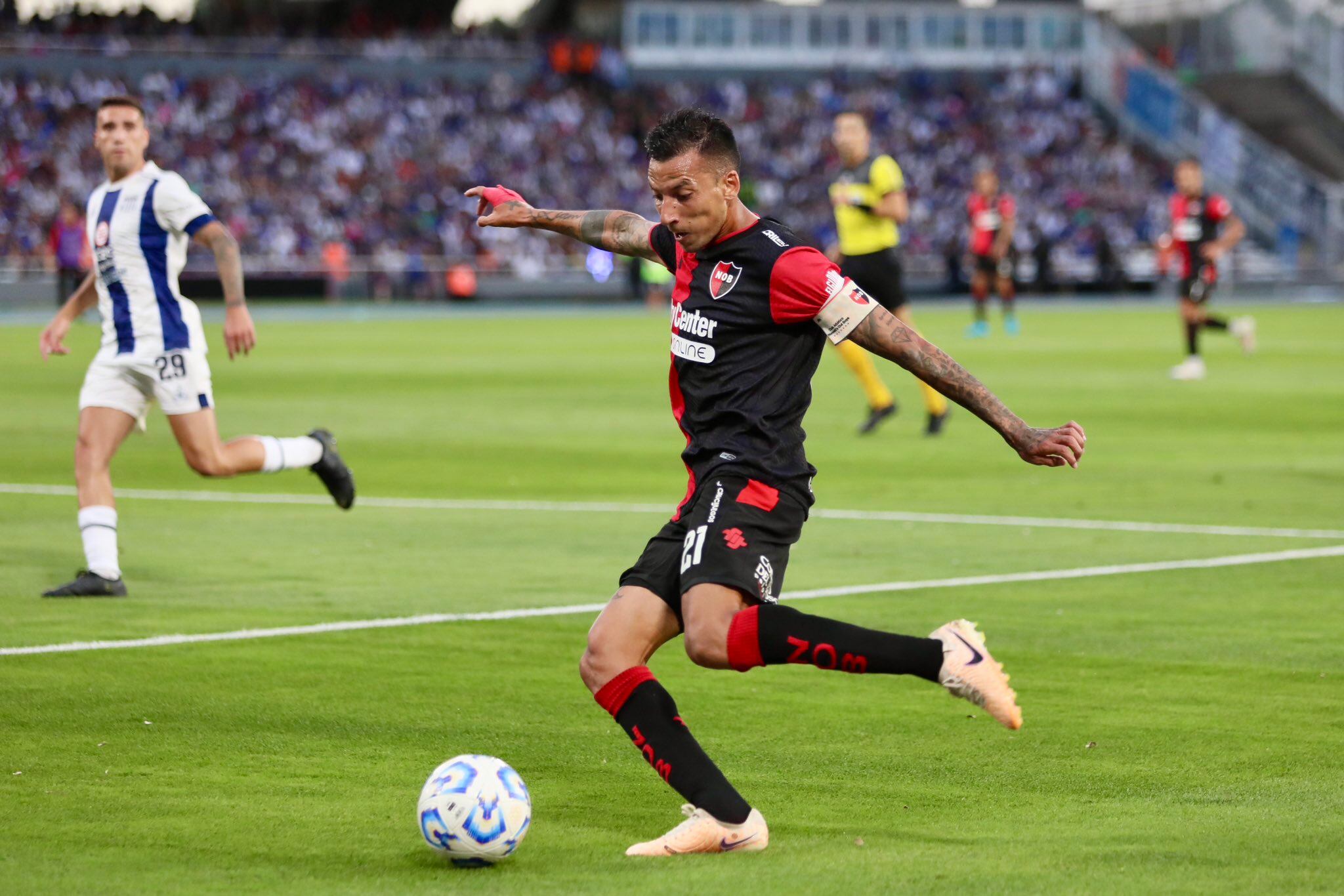 El lateral izquierdo fue titular en el estadio Mario Alberto Kempes.